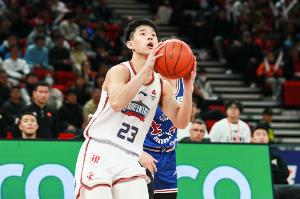 pg试玩-林葳身体条件不占优 进攻是最大特点 河村勇辉一些方面值得他借鉴